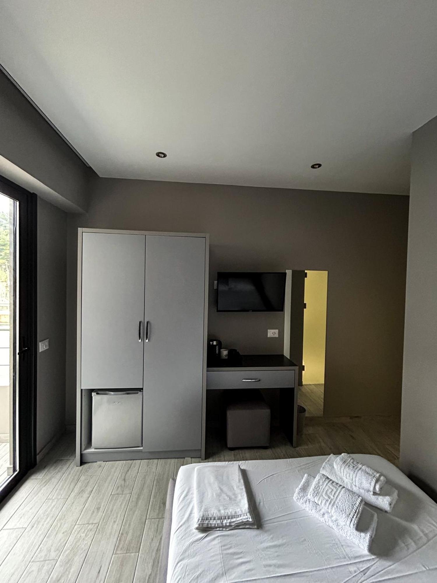 Hotel Endless Blue Himara Exterior foto