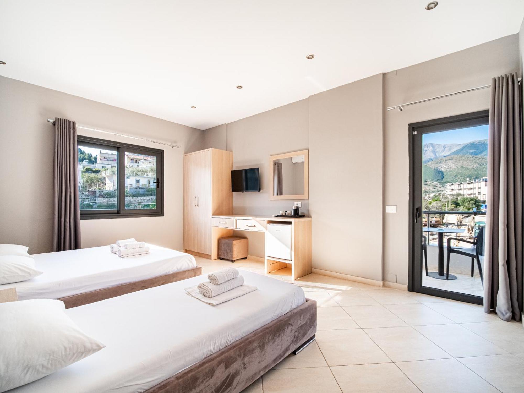 Hotel Endless Blue Himara Exterior foto