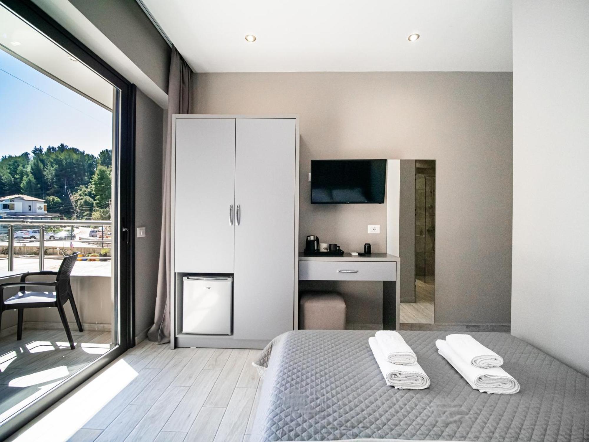 Hotel Endless Blue Himara Exterior foto